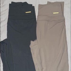 Whitney V3 Gymshark Size Small Mink and Eucalyptus Leggings bundle